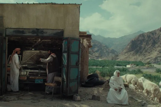 يشارك الفيلم السعودي «هجرة» في المسابقة الرسمية (إدارة المهرجان)