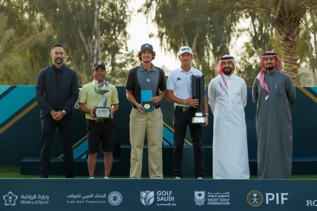 السويدي بيورن هيليغرين توّج بلقب بطولة السعودية المفتوحة للغولف (الاتحاد السعودي للغولف)