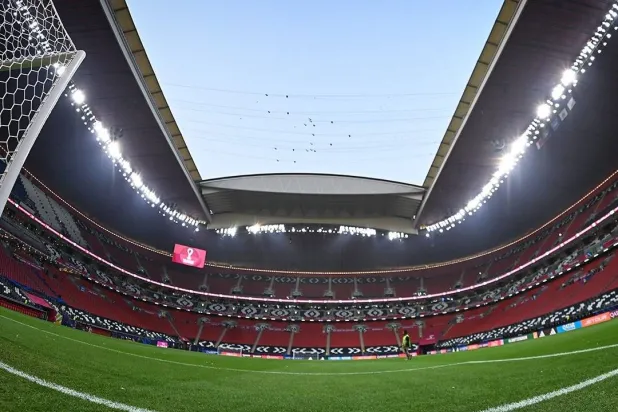 استاد البيت يتمتع بميزة إغلاق سقفه في ثواني (الشرق الأوسط)