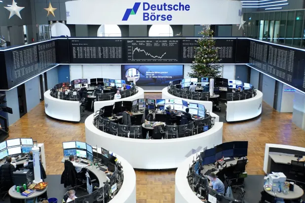 مخطط مؤشر الأسهم الألماني «داكس» في بورصة فرنكفورت (رويترز)