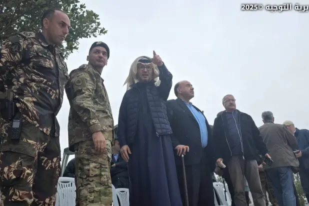 Suudi Arabistan'ın Beyrut Büyükelçisi Velid Buhari, büyükelçilere yönelik tura katıldı. (Lübnan Ordu Komutanlığı)