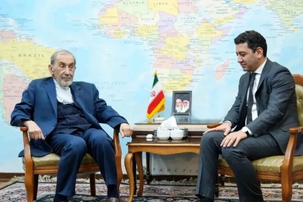 ولايتي يلتقي السفير الأرميني غريغور هاكوبيان (إرنا)