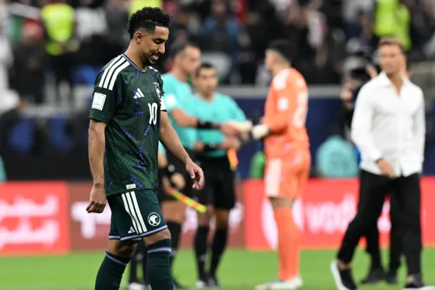 سالم الدوسري بعد نهاية المباراة أمام الأردن (تصوير: بشير صالح)