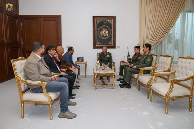 اجتماع حفتر مع حمّاد رئيس الحكومة المكلفة من مجلس النواب فى بنغازي (القيادة العامة)