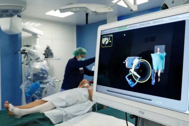 يُعد التهاب البروستاتا من أكثر مشكلات الجهاز البولي شيوعاً لدى الرجال (رويترز)