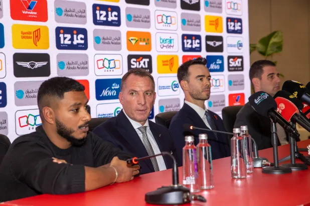 مدرب القادسية الجديد خلال المؤتمر الصحافي (تصوير: عيسى الدبيسي)