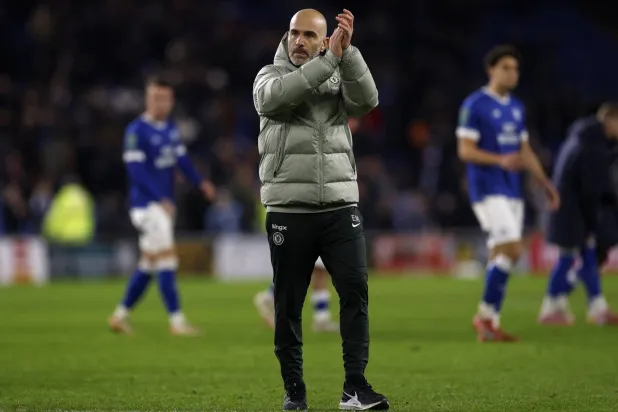 ماريسكا مدرب تشيلسي يشكر جماهير النادي لدعمها (رويترز)