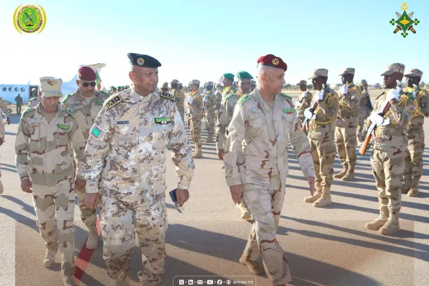 قيادة الجيش الموريتاني خلال زيارة لمناورات هي الأولى من نوعها في البلد (الجيش الموريتاني)
