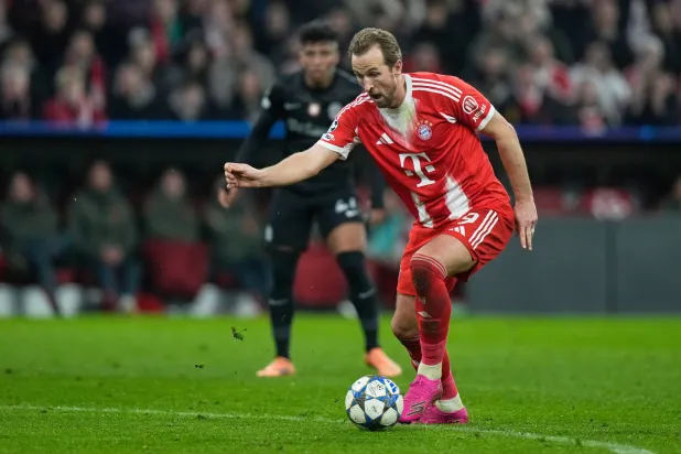 هاري كين هداف البايرن الطامح لرقم قياسي (اب)
cut out