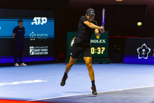  ليرنر تيين خطف بطاقة العبور إلى نصف النهائي (الشرق الأوسط)