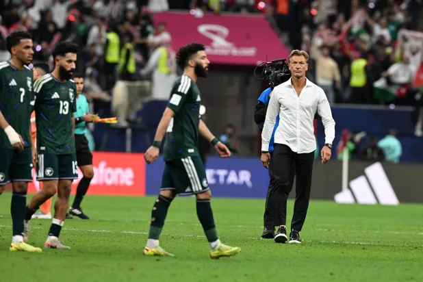 رينارد ولاعبيه تحت مجهر النقد اللاذع بعد الاخفاق العربي (تصوير: بشير صالح)