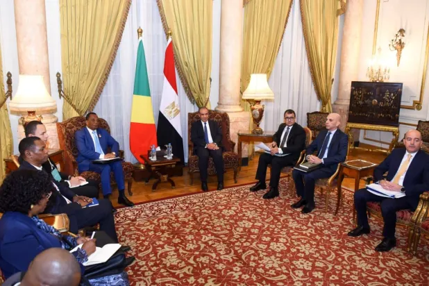 بدر عبد العاطي خلال محادثات مع وزير خارجية جمهورية الكونغو في القاهرة السبت (الخارجية المصرية)