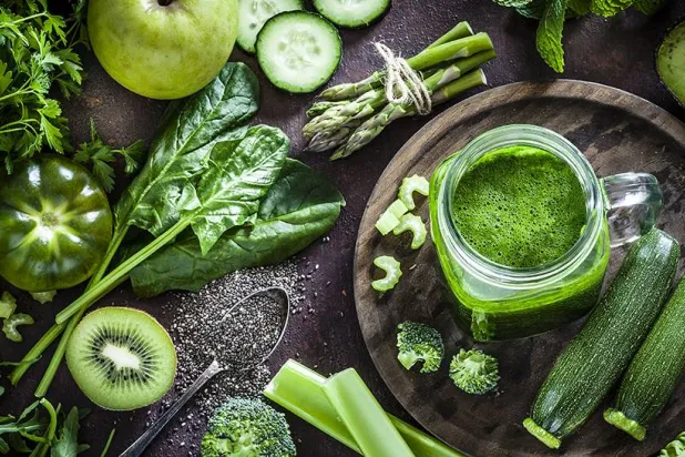 الخضراوات الورقية والكيوي من الأغذية التي تساعد على تعزيز النوم العميق (جامعة جورج فوكس)