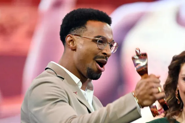 ليو نويجباور (د.ب.أ)