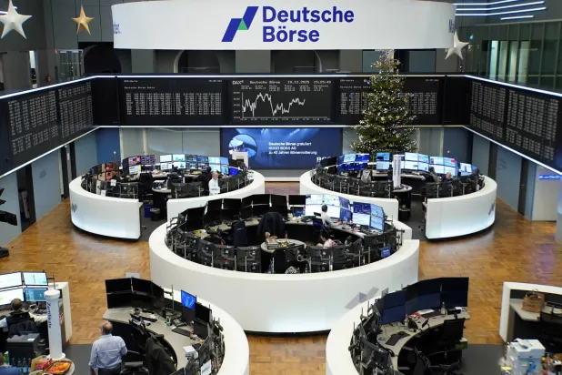 مخطط مؤشر الأسهم الألماني «داكس» في بورصة فرانكفورت (رويترز)
