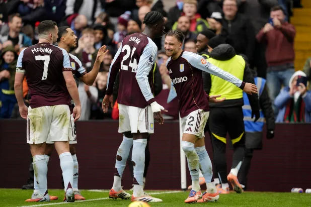 هل يفسد آستون فيلا احتفالية آرسنال وسيتي في سباق القمة؟ 