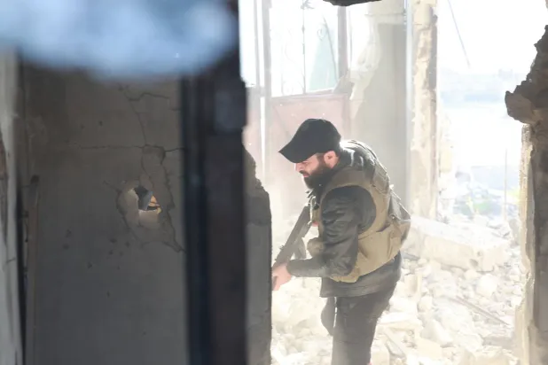 استهداف مجموعةً من خلية “سرايا الجواد” الإرهابية التابعة لسهيل الحسن بريف جبلة (الداخلية السورية)