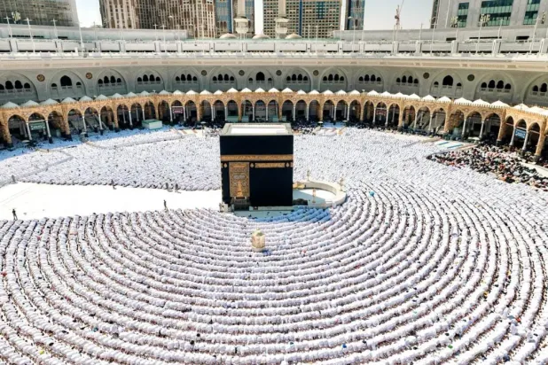 The authority uses advanced sensor technology to monitor the number of worshippers and pilgrims among visitors at the main entrances - SPA