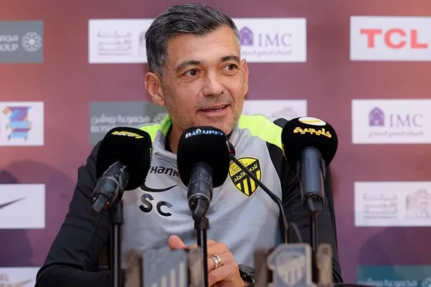 سيرجيو كونسيساو مدرب الاتحاد خلال المؤتمر الصحافي (موقع النادي)