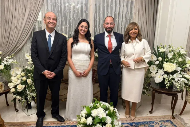 خلال آخر ظهور للثنائي في خطوبة نجلهما (فيسبوك)