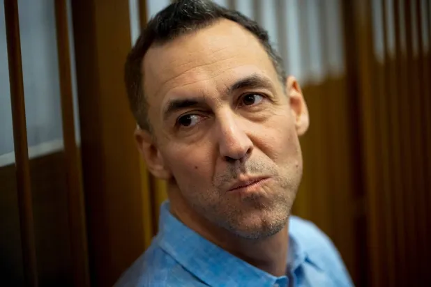 الباحث الفرنسي لوران فيناتييه المسجون في روسيا (أ.ب)