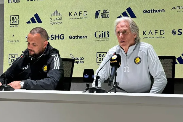 خورخي خيسوس مدرب النصر في المؤتمر الصحافي (الشرق الأوسط) 