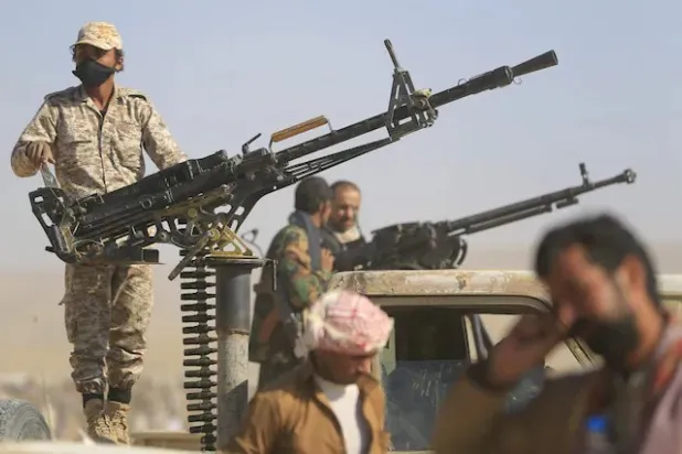 الخبراء العسكريون يحذّرون من أن تكون الأنشطة الحوثية في إب تمويهاً لتصعيد في جبهة بعيدة (أ.ف.ب)