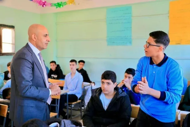 وزير التعليم المصري خلال تفقد مدرسة في محافظة كفر الشيخ الشهر الماضي (التربية والتعليم)