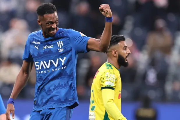 كنو محتفلاً بهدفه في مرمى «الخليج» (تصوير: سعد العنزي)