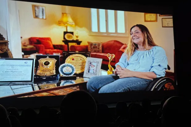 لقطة من فيلم «هي» (المركز القومي للسينما)