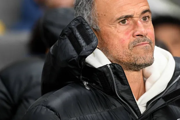 الإسباني لويس إنريكي مدرب باريس سان جيرمان (أ.ف.ب)