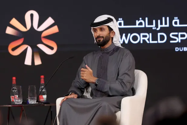 الشيخ ناصر بن حمد آل خليفة (الشرق الأوسط)