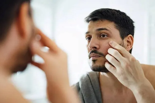 Vitamin C and vitamin E are essential for maintaining healthy, glowing skin. (University of Iowa)