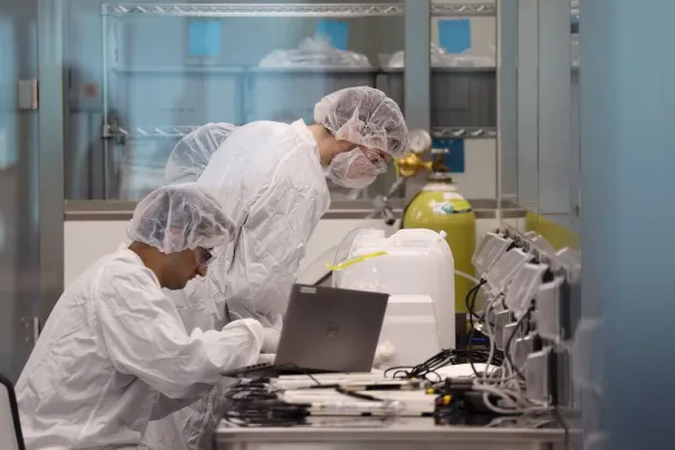 «اللوكيميا» هو نوع من السرطان يصيب خلايا الدم حيث يؤدي إلى إنتاج غير طبيعي لكريات الدم البيضاء التي تضعف قدرة الجسم على مقاومة العدوى (رويترز - أرشيفية)