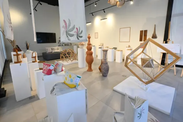 The school focuses on empowering girls, teaching craft skills rooted in ancestral trades and presenting them in modern ways that create sustainable and creative opportunities - SPA