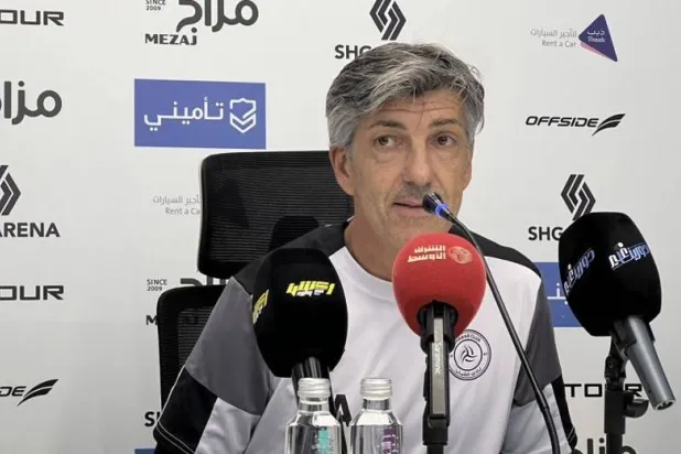 الإسباني إيمانويل ألغواسيل مدرب فريق الشباب (الشرق الأوسط)