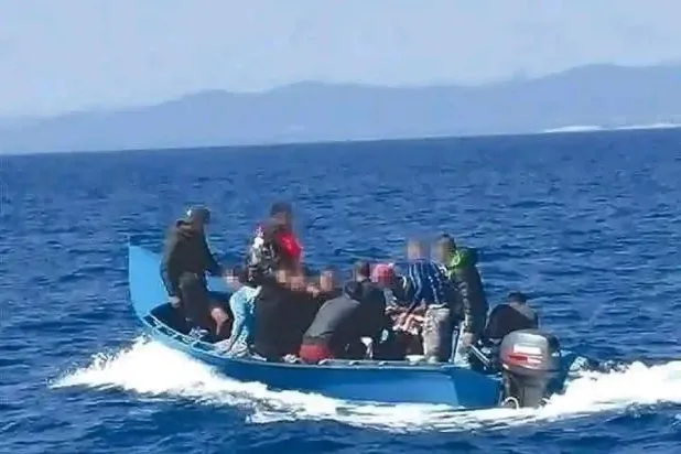 قارب للهجرة السرية في البحر المتوسط (حقوقيون)