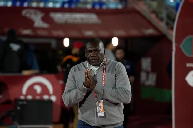 ديفيد باغو مدرب الكاميرون (أ.ب)