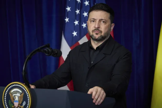 الرئيس الأوكراني فولوديمير زيلينسكي (إ.ب.أ)
