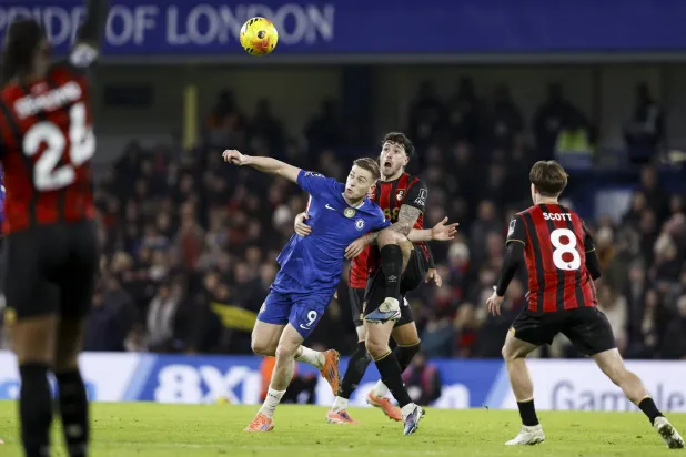 التعادل الإيجابي حسم موقعة تشيلسي وبورنموث (إ.ب.أ)