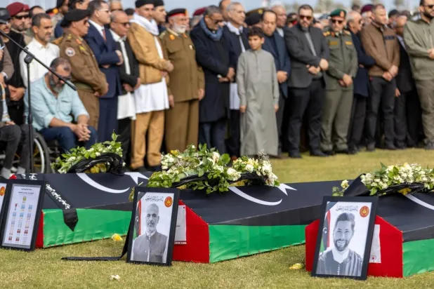 من مراسم تشييع الحداد وقادة عسكريين في مدينة مصراتة الليبية (بلدية مصراتة)