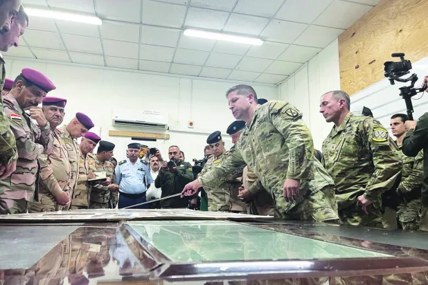 صورة نشرها الجيش الأميركي من زيارة رئيس أركان الجيش العراقي الفريق أول ركن عبد الأمير يار الله إلى قاعدة «عين الأسد» في أغسطس 2024