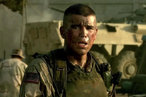 BM Barış Gücü'nün parçası olarak Somali'ye gönderilen bir grup Amerikan askerinin hikayesini anlatan Kara Şahin Düştü'de Josh Hartnett, Çavuş Matt Eversmann'ı canlandırmıştı (Sony Pictures Releasing)