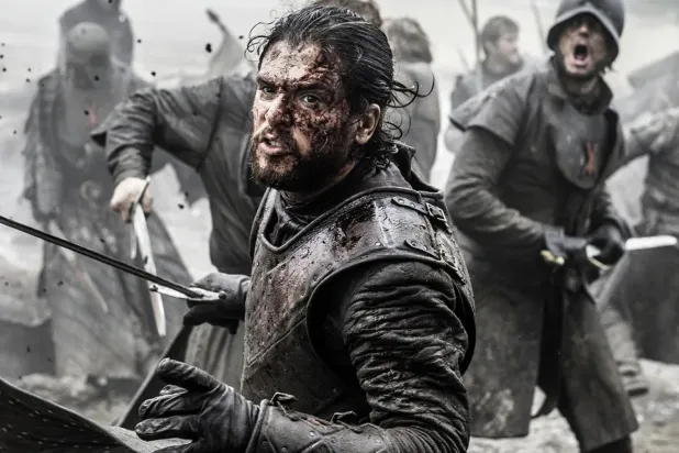 HBO'nun meşhur fantastik dramasıyla şöhrete kavuşan Kit Harington, 2021 yapımı Eternals'taki Dane Whitman rolüyle Marvel Sinematik Evreni'ne adımını atmıştı (HBO)