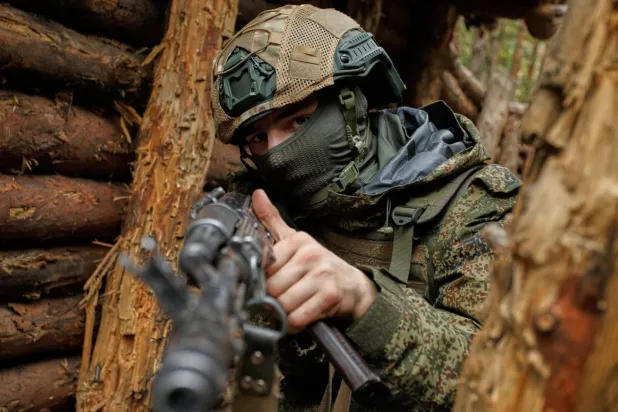 Ukrayna savaşında çatışmalar sürerken, taraflar arasındaki müzakerelerde henüz somut ilerleme kaydedilemedi (AP)