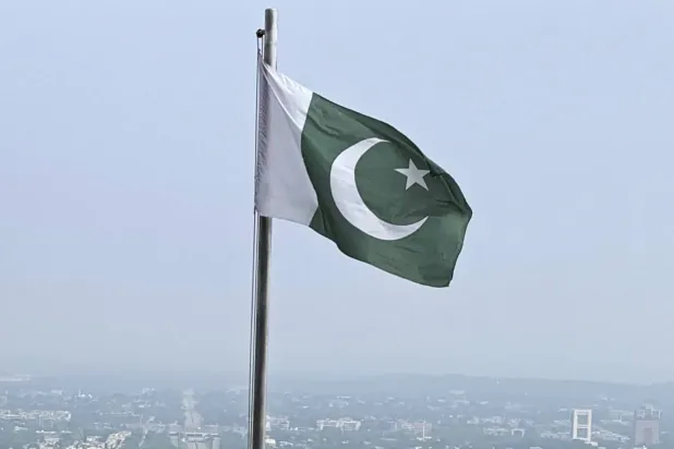 Pakistan bayrağı (AP)