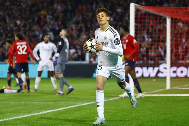 لاعب وسط ريال مدريد التركي أردا غولر