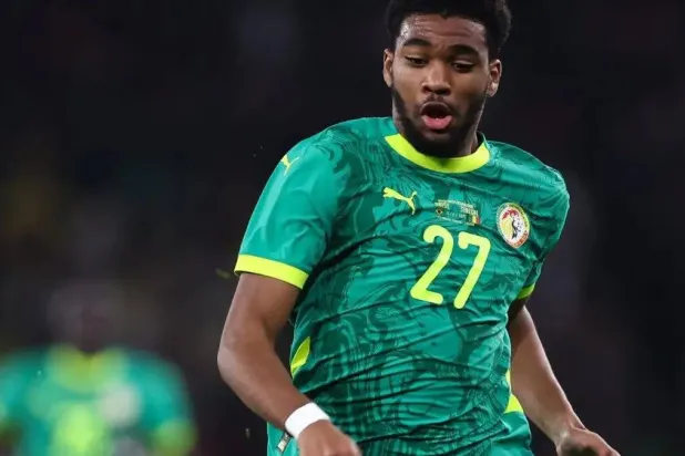 إبراهيم مباي نجم باريس سان جيرمان ومنتخب السنغال (كأس الأمم الأفريقية)