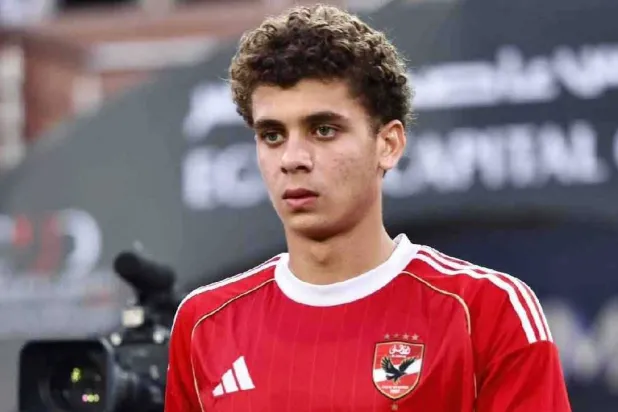 حمزة عبد الكريم مهاجم شباب الأهلي المصري (النادي الأهلي)