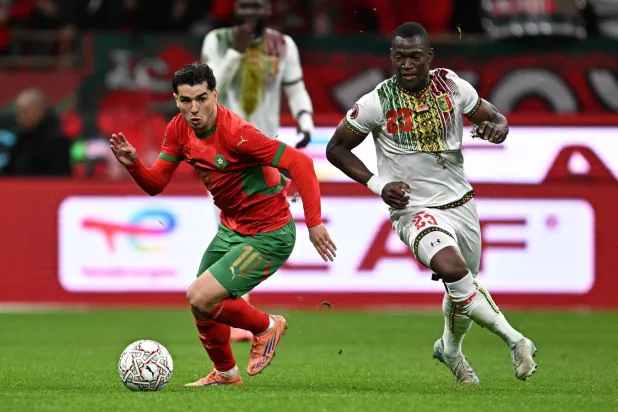 يعتبر المهاجم والجناح إبراهيم  دياز بمثابة بيضة القبان في صفوف منتخب المغرب (أ.ف.ب)